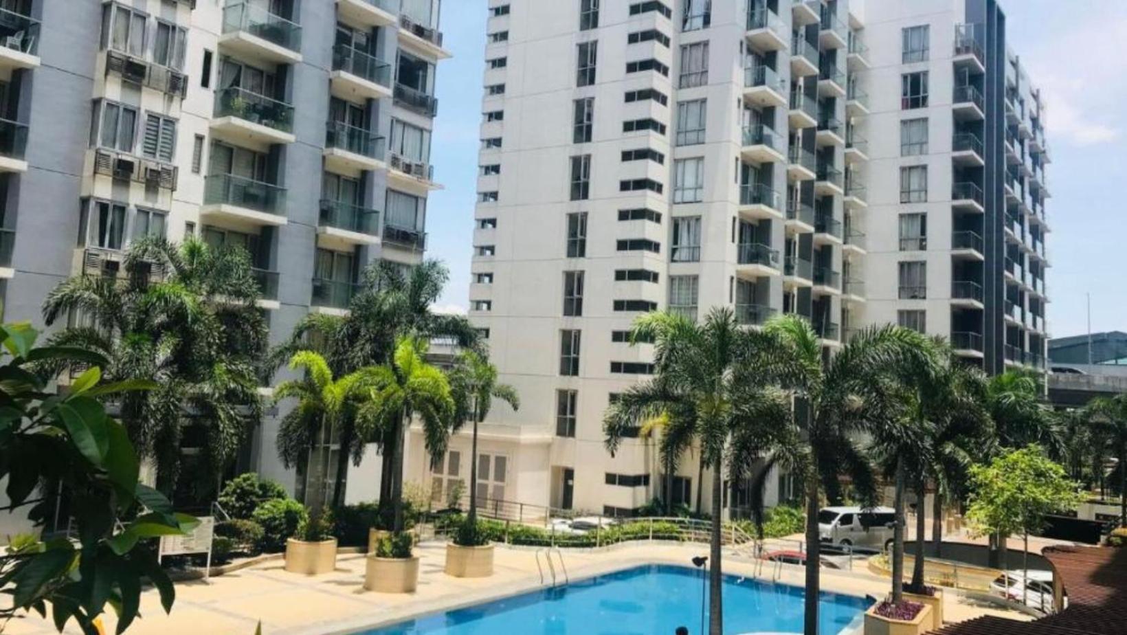 One Palm Tree Villas Condominium - Studio 10O With Balcony - Across Terminal 3 Airport Manila Exterior photo